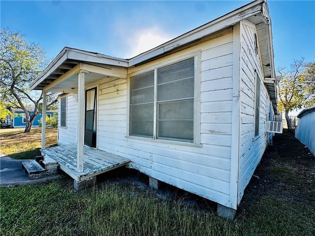 view of home's exterior