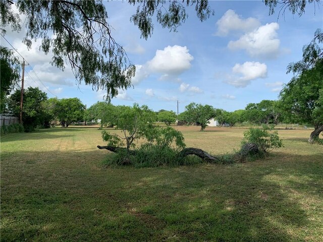 6866 Lake View Dr, Corpus Christi, TX 78412 - photo 2