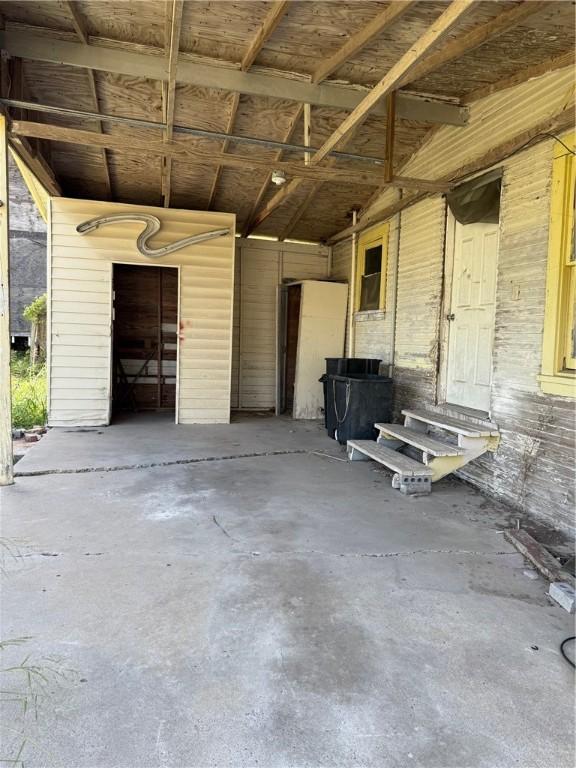 1210 King David Dr, Three Rivers, TX 78071 - view of garage