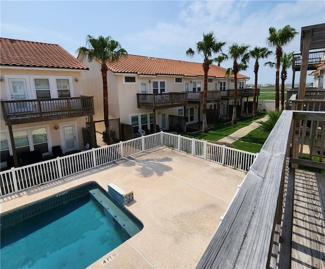 14878 Granada Dr Unit 502, Corpus Christi, TX 78418 - view of swimming pool featuring a fenced in pool
