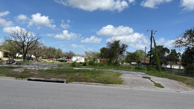 801 Hamilton St, Sinton, TX 78387 - photo 4