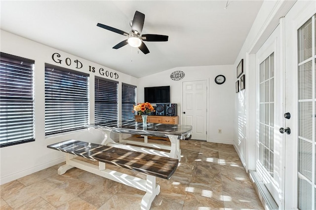 sunroom with vaulted ceiling and ceiling fan