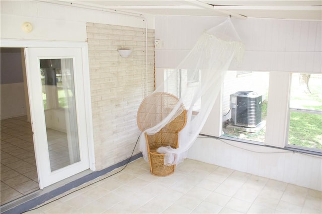 33 Encino Loma, Beeville, TX 78102 - view of unfurnished sunroom