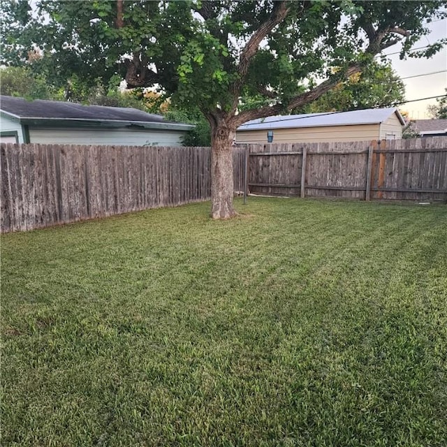 view of yard featuring fence