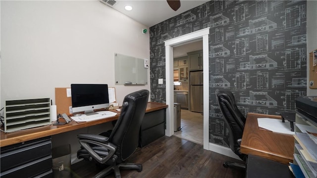 office space with dark wood-type flooring and a ceiling fan