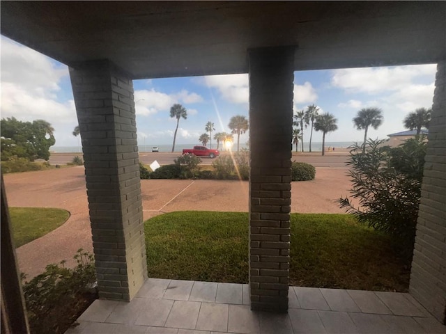 5445 Ocean Dr, Corpus Christi, TX 78412 - view of yard