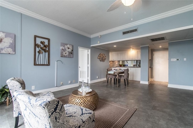 4600 Ocean Dr Unit 505, Corpus Christi, TX 78412 - living room with ornamental molding, finished concrete floors, and a ceiling fan