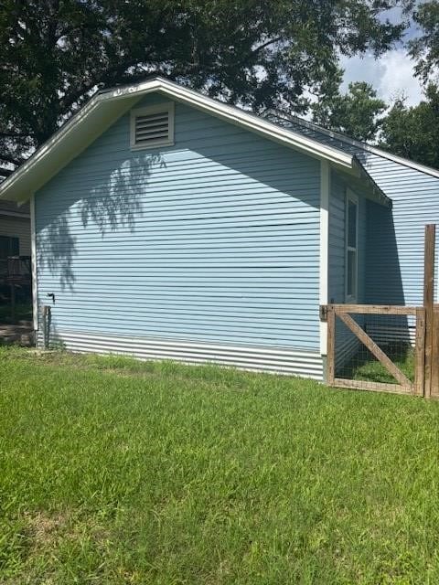 411 S Market St, Hallettsville, TX 77964 - photo 5