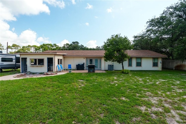 1689 Mooney Ln, Ingleside, TX 78362 - view of front facade featuring stucco siding