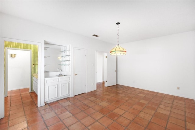 6002 Parkland Dr, Corpus Christi, TX 78413 - unfurnished dining area featuring sink