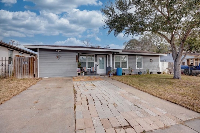 view of front of home featuring a front lawn and a porch