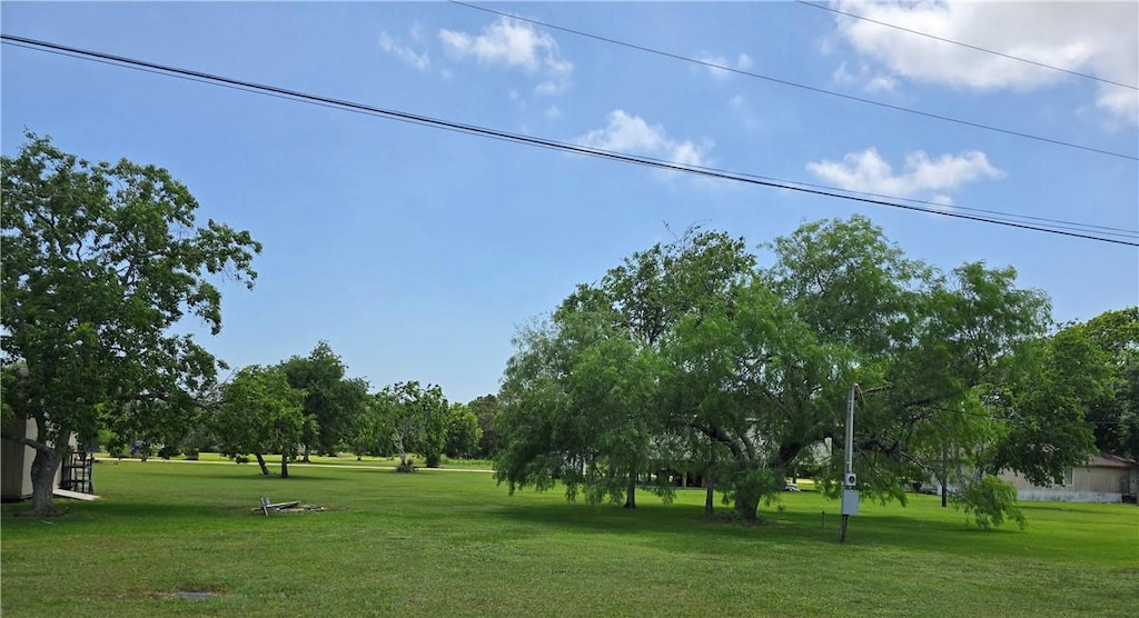 379 Osprey St, Palacios, TX 77465 - photo 2