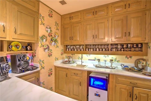 4500 Ocean Dr Unit 9A, Corpus Christi, TX 78412 - indoor wet bar featuring wallpapered walls