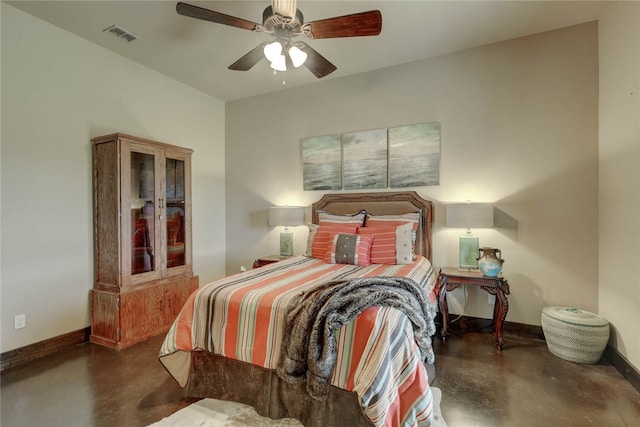 bedroom with ceiling fan