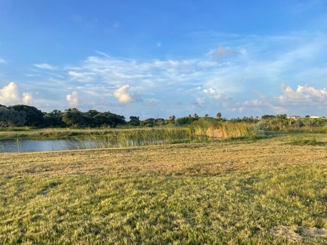 156 Vanderworth Ln, Aransas Pass, TX 78336