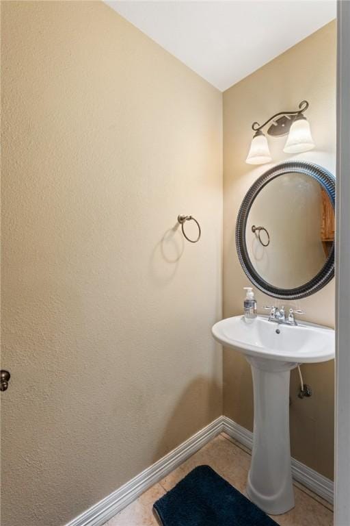 6814 Boardwalk Ave, Corpus Christi, TX 78414 - bathroom featuring baseboards