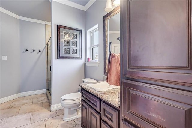 full bath with a stall shower, toilet, crown molding, and baseboards