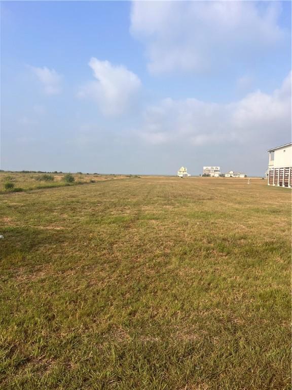 1502 Cape Velero Dr, Rockport, TX 78382 - photo 2