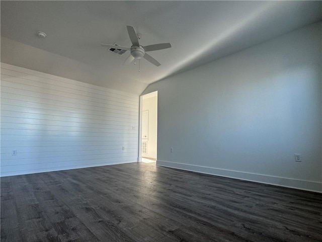 13741 Tajamar St, Corpus Christi, TX 78418 - spare room with lofted ceiling, a ceiling fan, dark wood-style floors, and a smoke detector