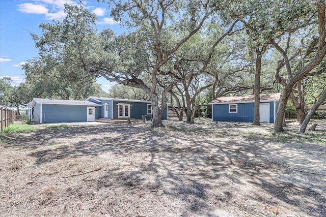 view of yard featuring a garage