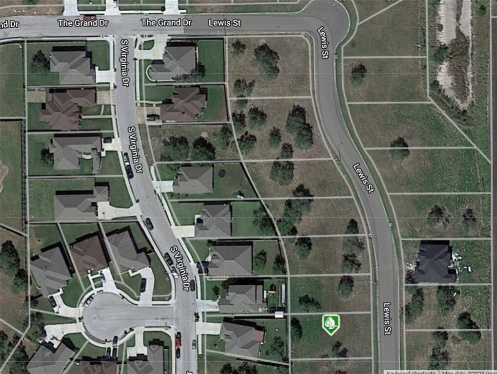 1471 Lewis St, Kingsville, TX 78363 - photo 1