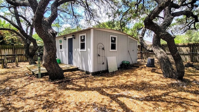 1017 Hickory Ave, Rockport, TX 78382 - view of outbuilding featuring a fenced backyard