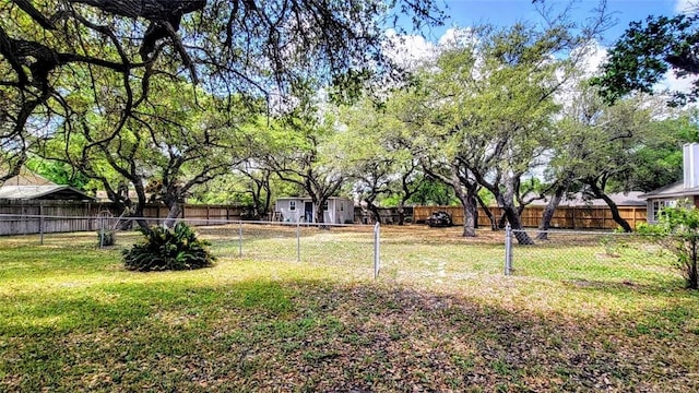 1017 Hickory Ave, Rockport, TX 78382 - view of yard