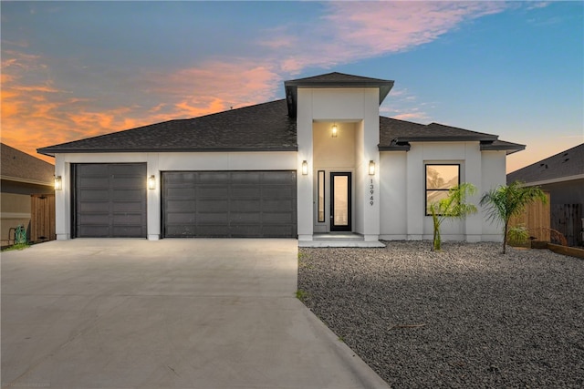 view of front facade featuring a garage