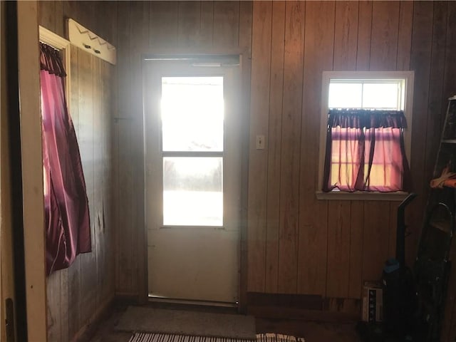 1222 18th St, Corpus Christi, TX 78405 - entryway with wooden walls