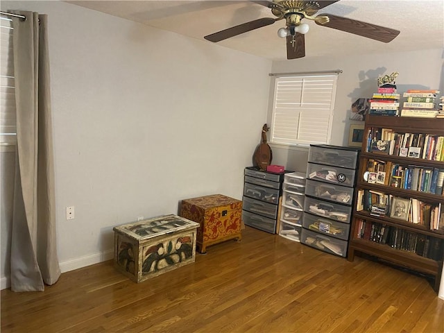 104 Park Pl, Portland, TX 78374 - sitting room featuring wood finished floors and ceiling fan