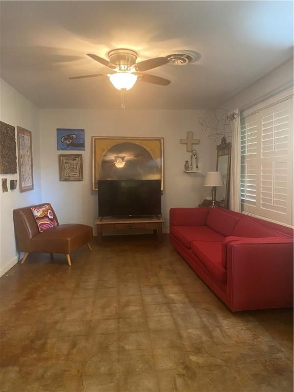 104 Park Pl, Portland, TX 78374 - living room featuring a ceiling fan
