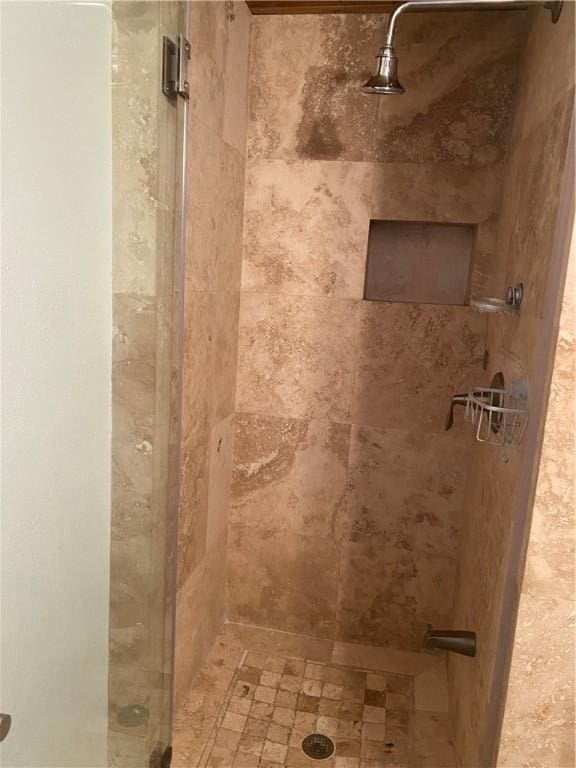 104 Park Pl, Portland, TX 78374 - bathroom featuring a stall shower