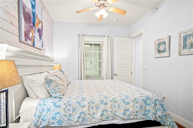 bedroom featuring ceiling fan