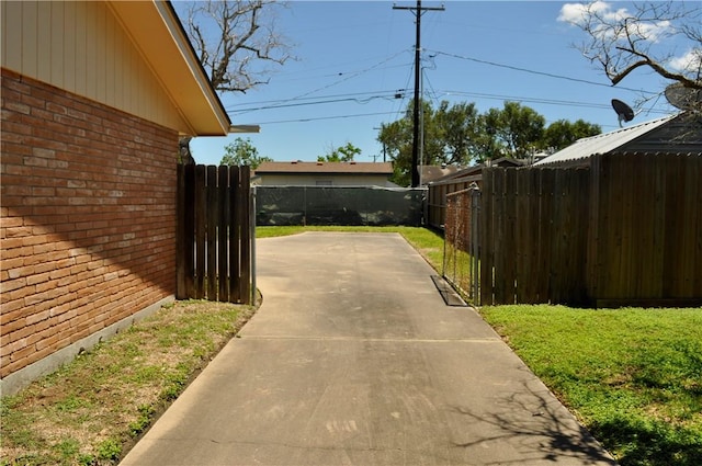 view of concrete driveway