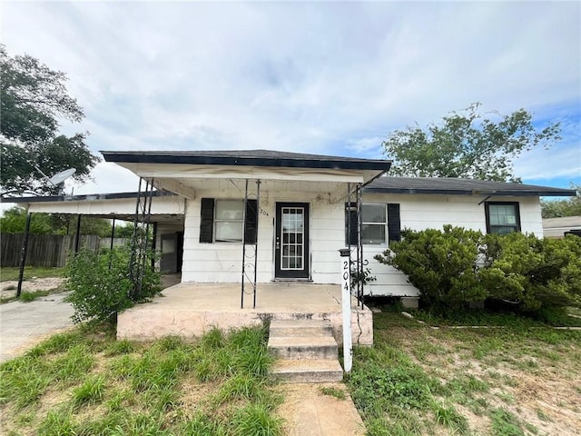 view of front of house with a porch