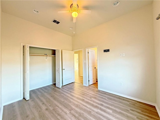 141 Barnacle Dr, Rockport, TX 78382 - unfurnished bedroom featuring visible vents, recessed lighting, a closet, light wood-style floors, and baseboards