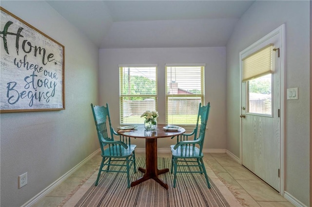 3922 Jayden Dr, Corpus Christi, TX 78410 - dining area with vaulted ceiling and baseboards