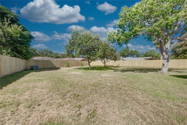 4621 Weiskopf, Corpus Christi, TX 78413 - view of fenced backyard