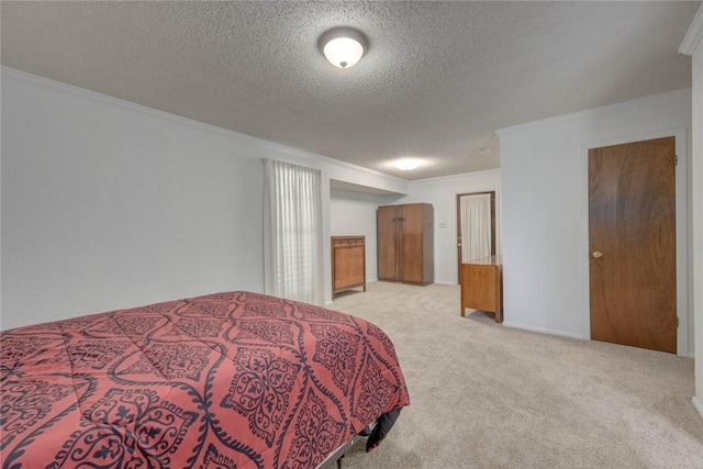4621 Weiskopf, Corpus Christi, TX 78413 - bedroom with light carpet, crown molding, and a textured ceiling