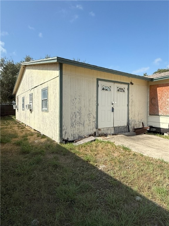 852 S Whitney St, Aransas Pass, TX 78336 - photo 3