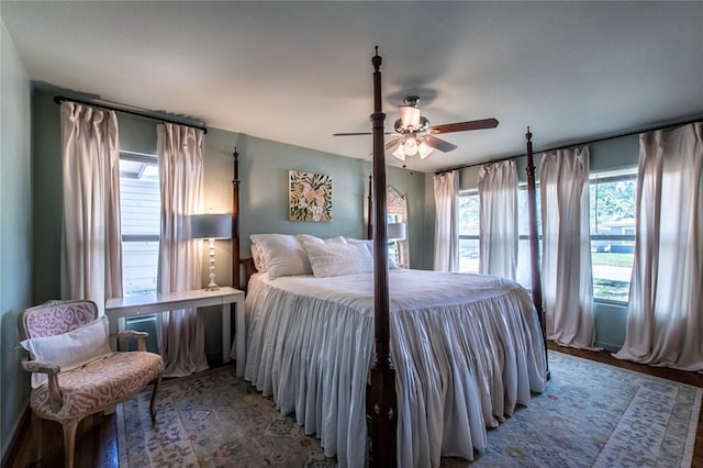 bedroom featuring a ceiling fan