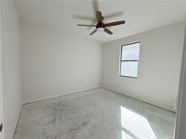 empty room with ceiling fan