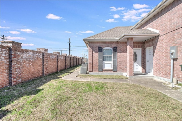 441 Colony Dr, Corpus Christi, TX 78412 - view of yard featuring fence
