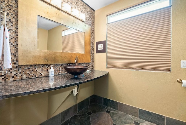 256 Melrose St, Corpus Christi, TX 78404 - bathroom with a sink and backsplash