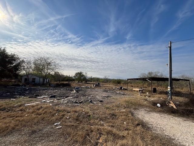 Listing photo 3 for 290 County Road 304, Orange Grove TX 78372