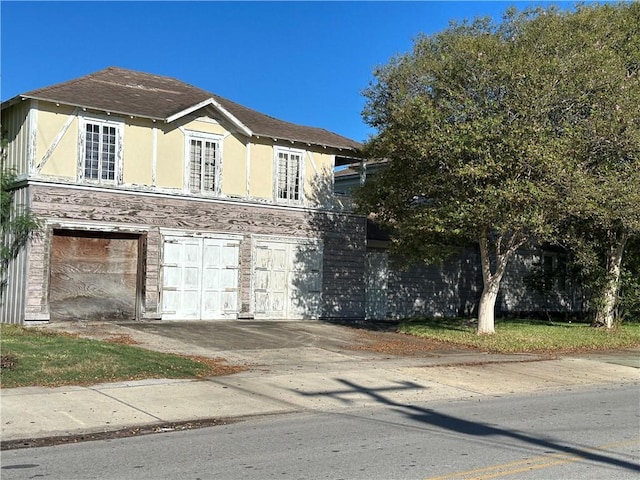 view of front property with a garage