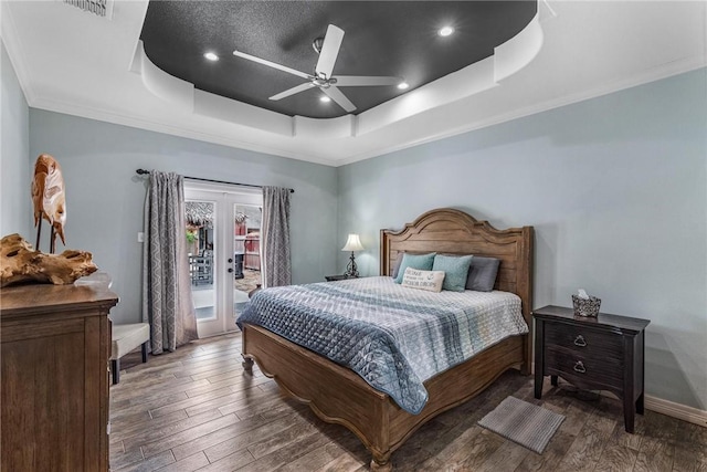 13901 Laffite Dr, Corpus Christi, TX 78418 - bedroom with a raised ceiling, access to outside, wood finished floors, ornamental molding, and a ceiling fan