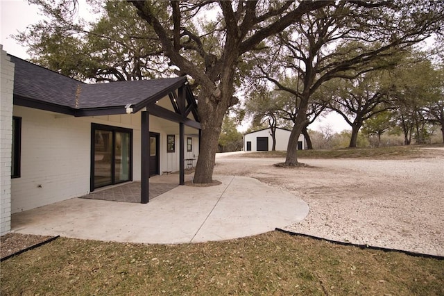 view of yard with a patio