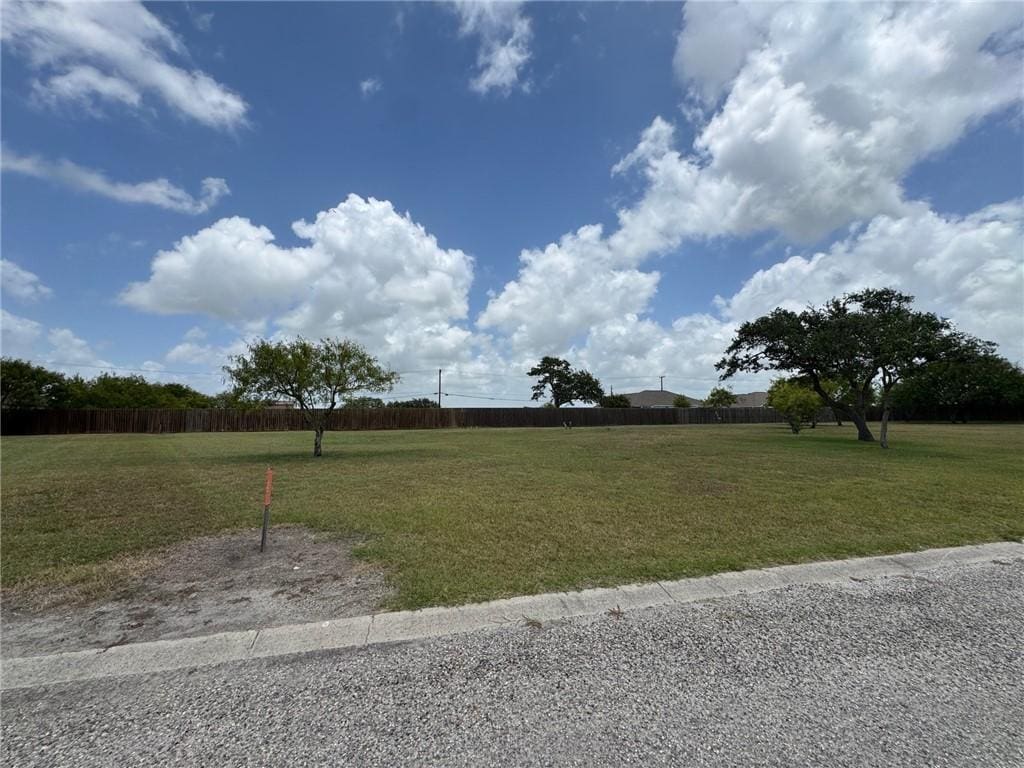 106 Teresa Ln, Rockport, TX 78382 - photo 3