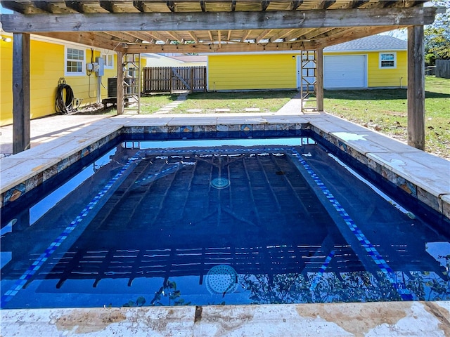 view of swimming pool with an outdoor structure, a pergola, and a yard